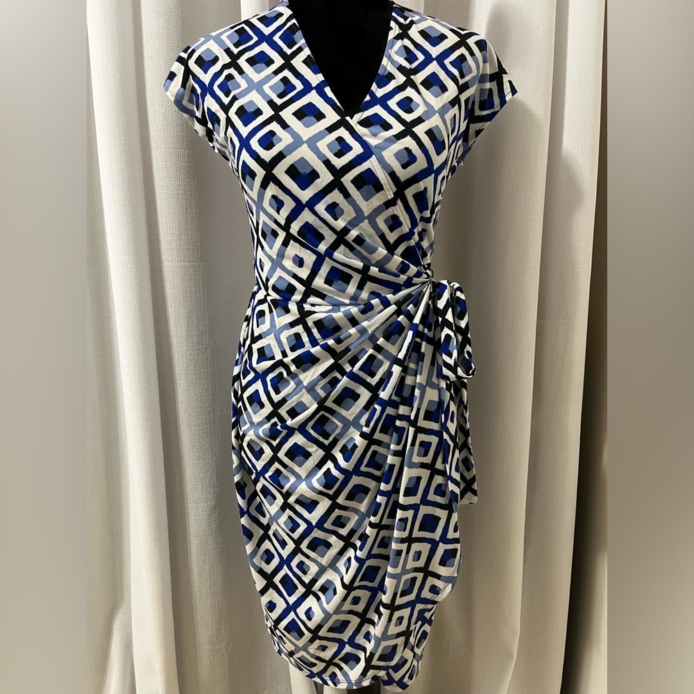 Maggy London Womens Printed V-Neck Wrap Dress